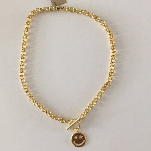 Gold rolo chain with smiley face charm. - Picture 2 of 3